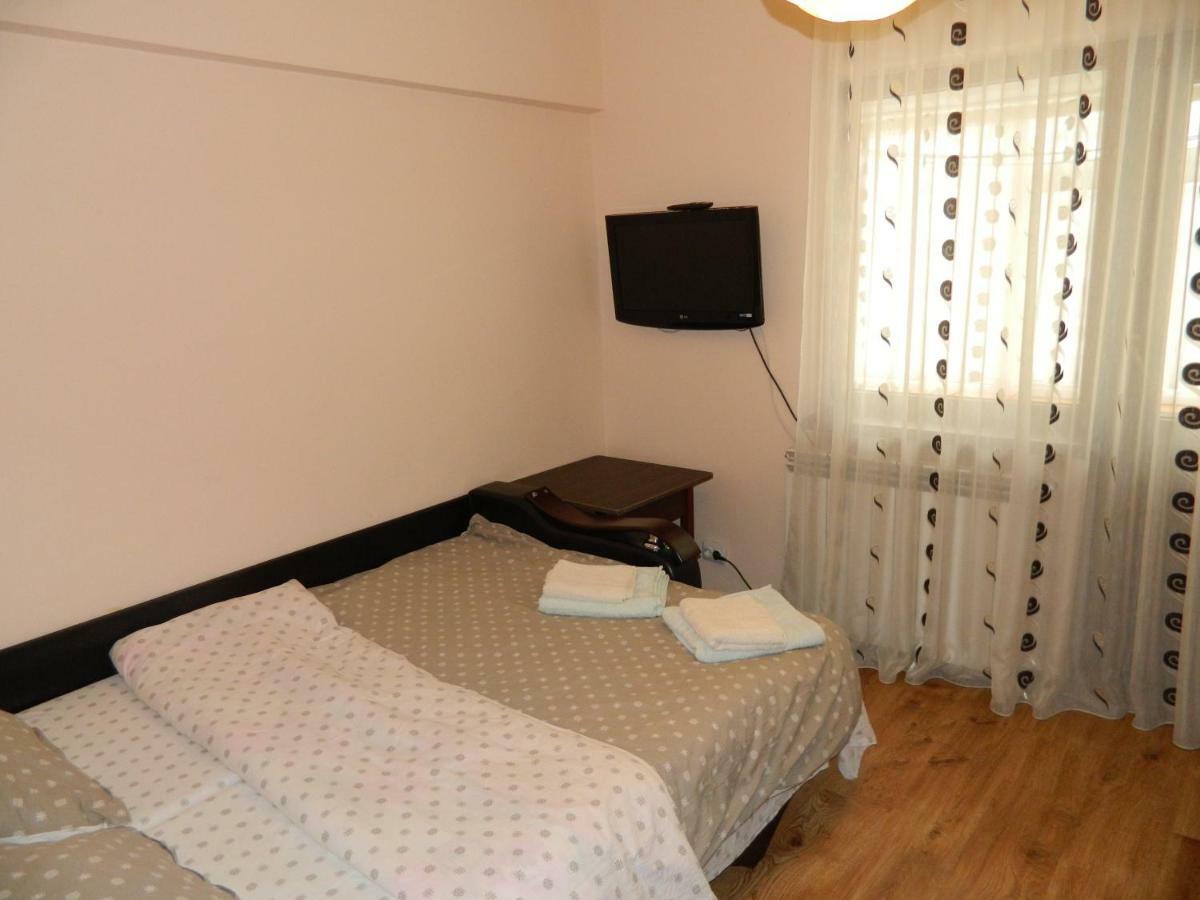 Ferienwohnung Apartament Antonia Tîrgu Ocna Exterior foto