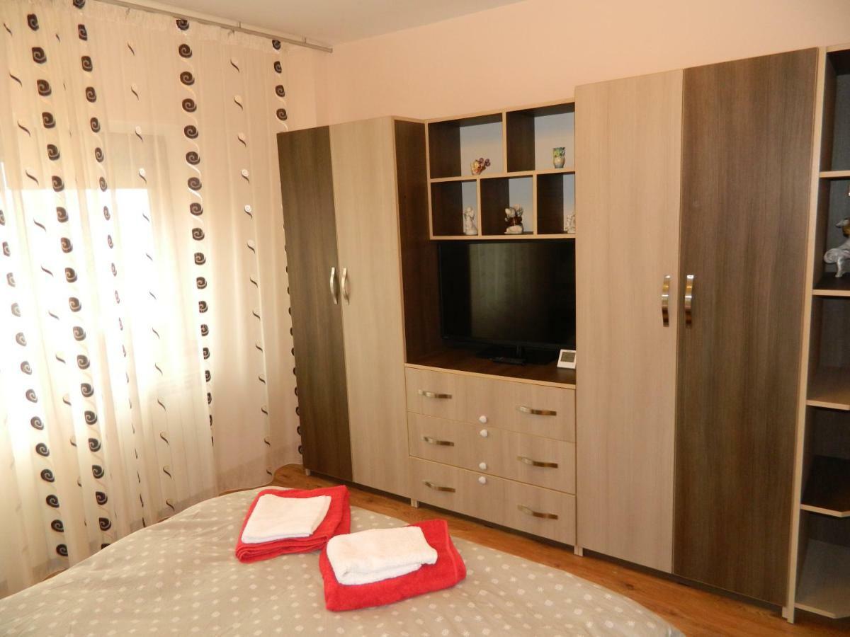 Ferienwohnung Apartament Antonia Tîrgu Ocna Exterior foto